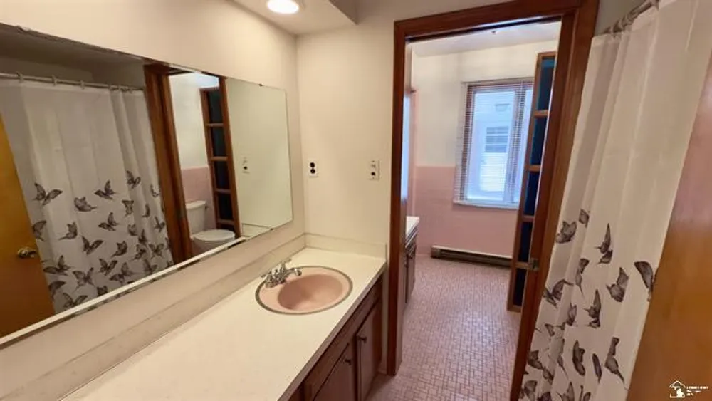 1220 N Raisinville Rd, Monroe, MI 48162