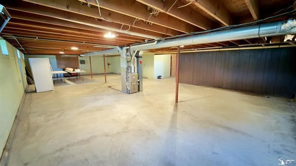 1220 N Raisinville Rd, Monroe, MI 48162