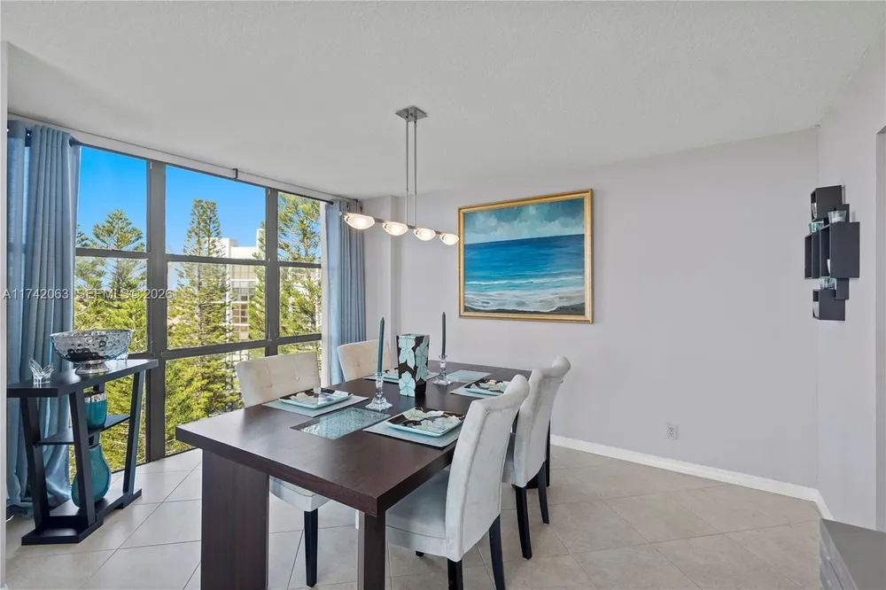 800 Parkview Dr, Hallandale Beach, FL 33009
