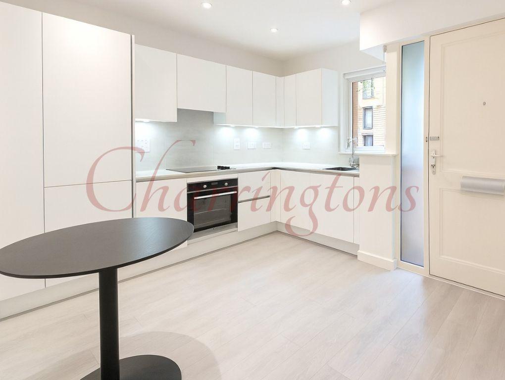 MODERN TWO-BEDROOM DUPLEX WITH PRIVATE TERRACE AND PARKING IN HENDON WATERSIDE Image 3