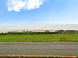 Cliff Parade, Hunstanton thumb 3