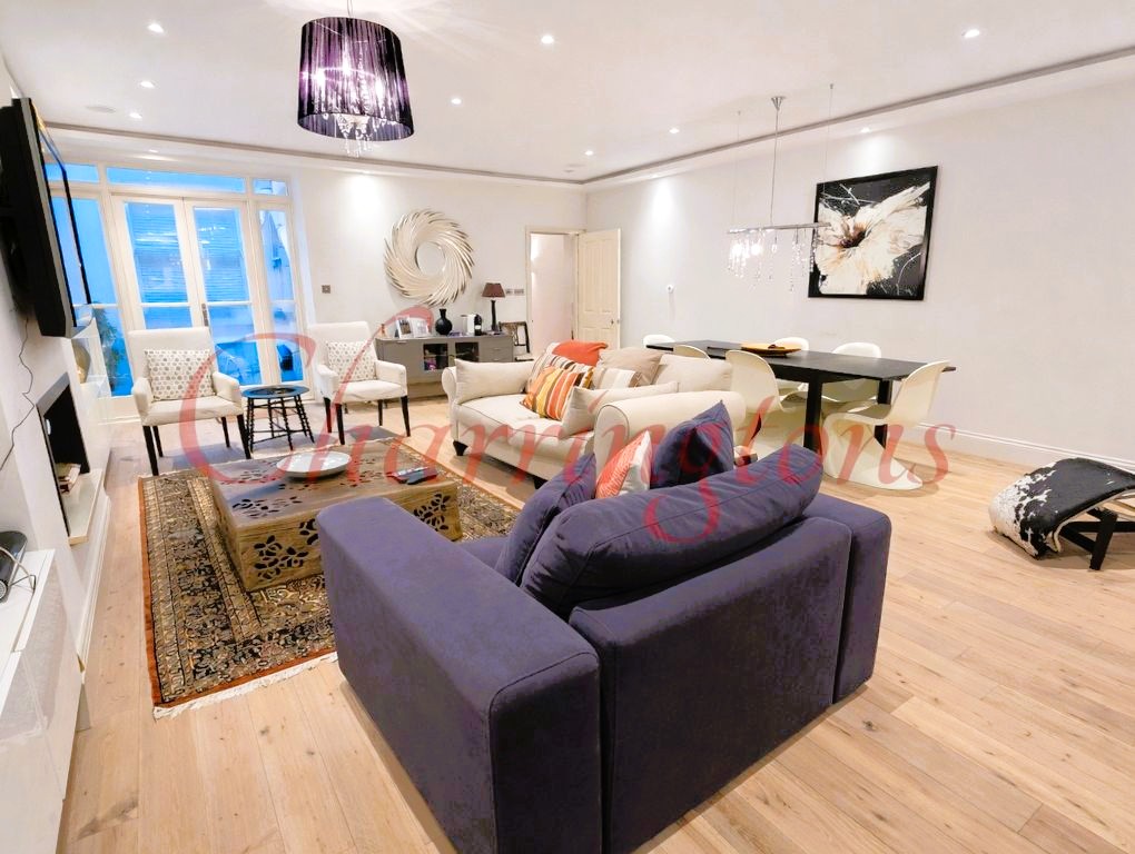 Spacious Three-Bedroom Flat on Linden Gardens W2 Image 13