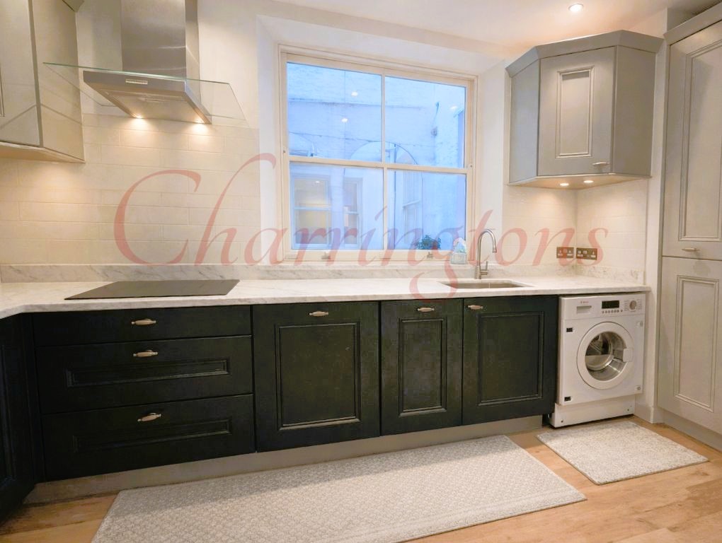 Spacious Three-Bedroom Flat on Linden Gardens W2 Image 3