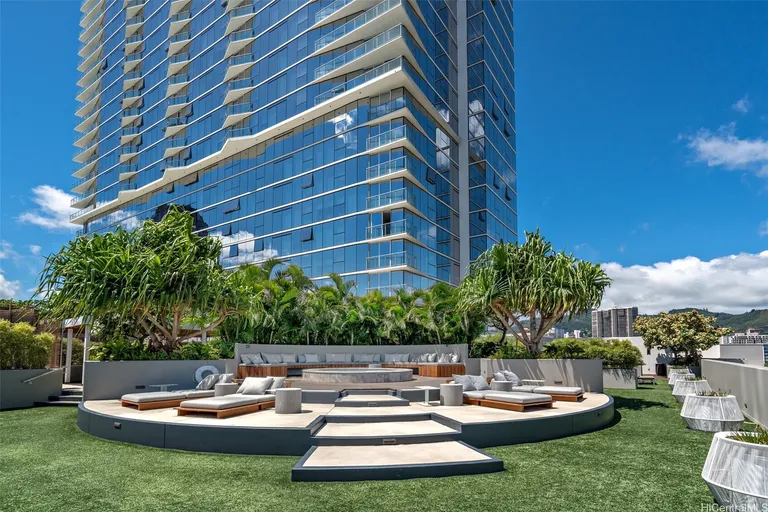 888 Kapiolani Blvd, Honolulu, HI 96813