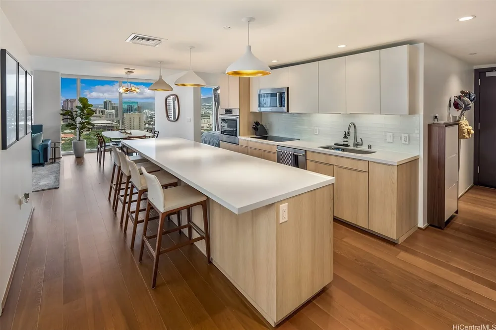 888 Kapiolani Blvd, Honolulu, HI 96813