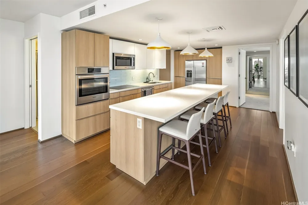 888 Kapiolani Blvd, Honolulu, HI 96813