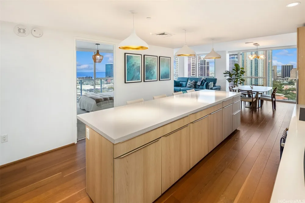 888 Kapiolani Blvd, Honolulu, HI 96813