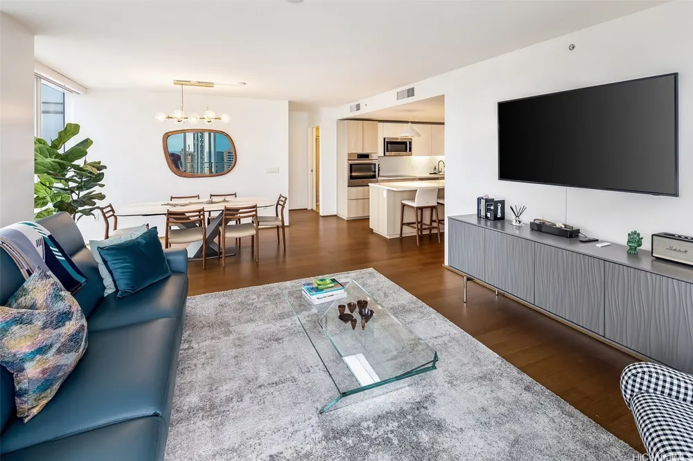 888 Kapiolani Blvd, Honolulu, HI 96813
