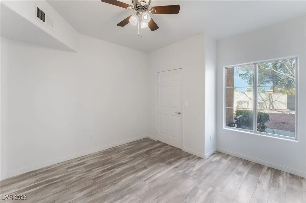 8432 Running Deer Ave, Las Vegas, NV 89145