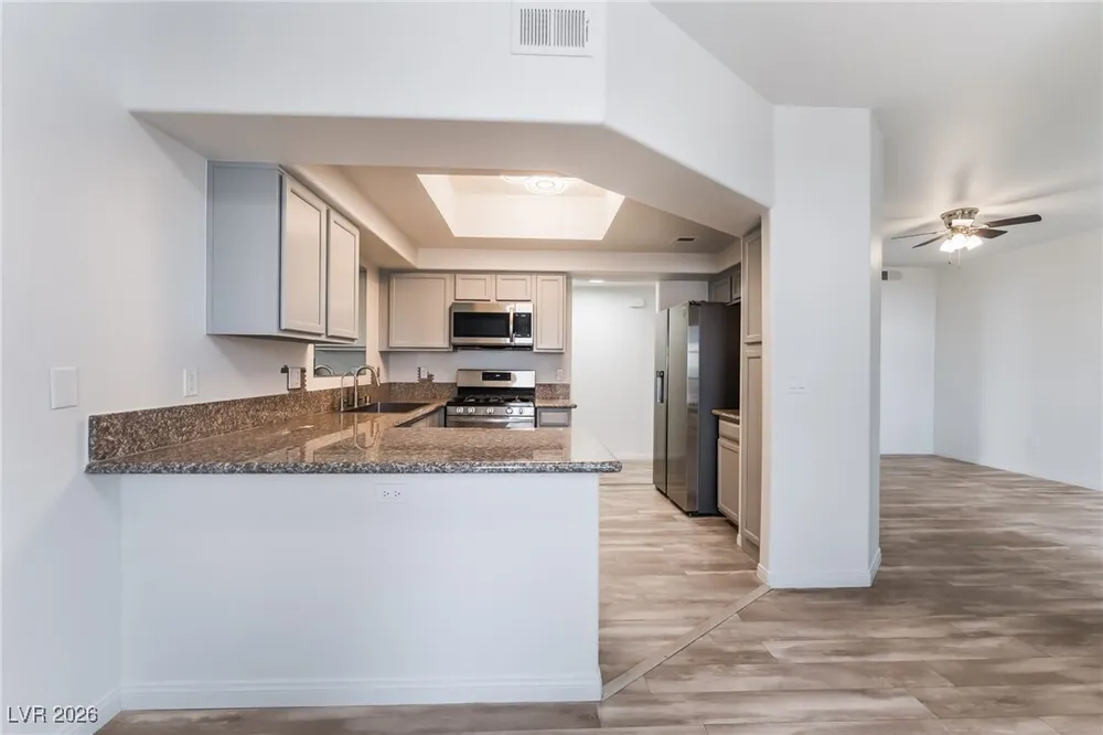 8432 Running Deer Ave, Las Vegas, NV 89145