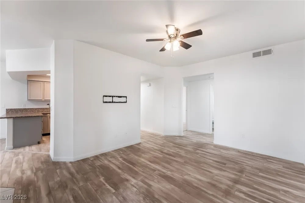 8432 Running Deer Ave, Las Vegas, NV 89145