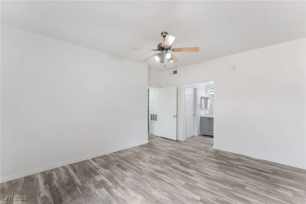 8432 Running Deer Ave, Las Vegas, NV 89145