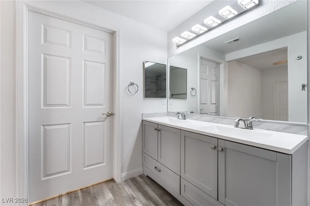 8432 Running Deer Ave, Las Vegas, NV 89145