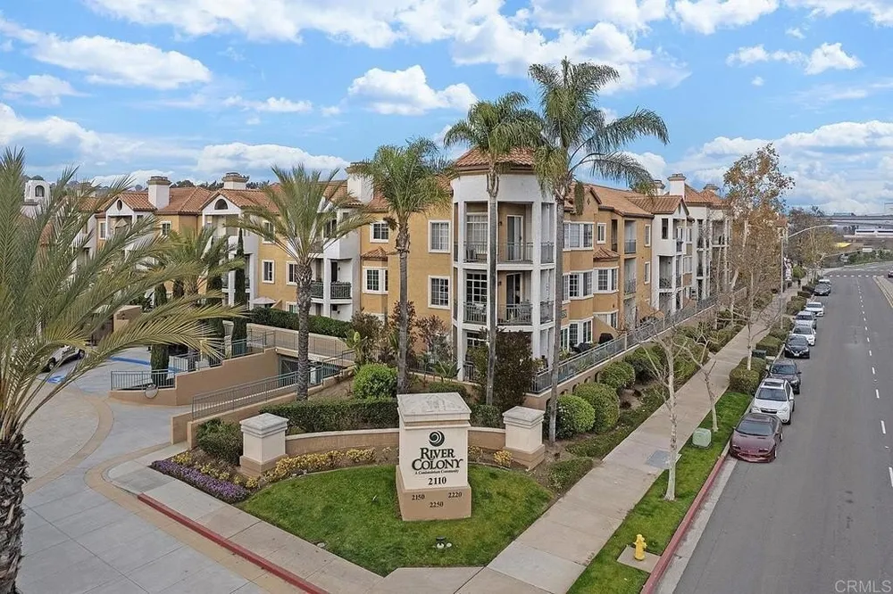 2220 Camino de la Reina, San Diego, CA 92108