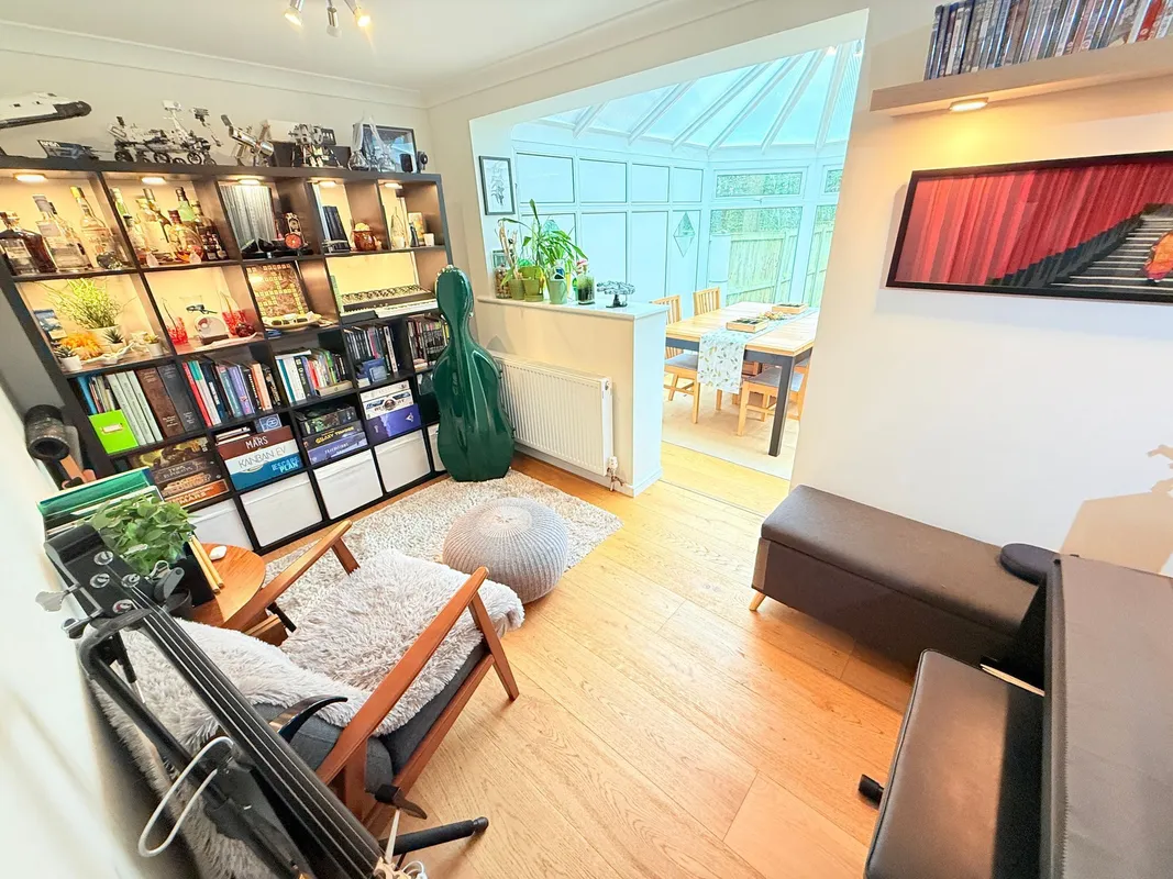 Marshalls Close, London, N11