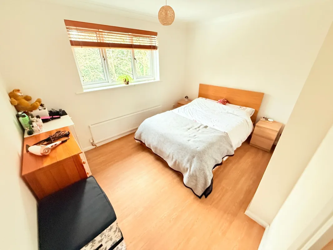 Marshalls Close, London, N11