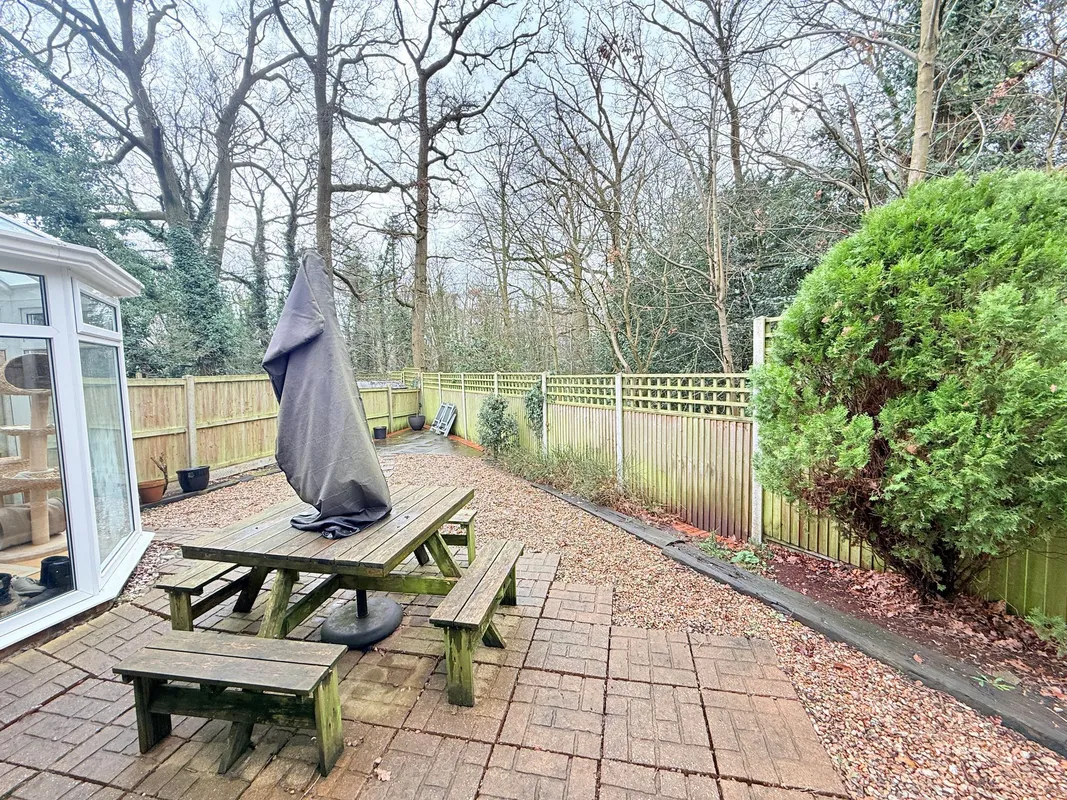 Marshalls Close, London, N11