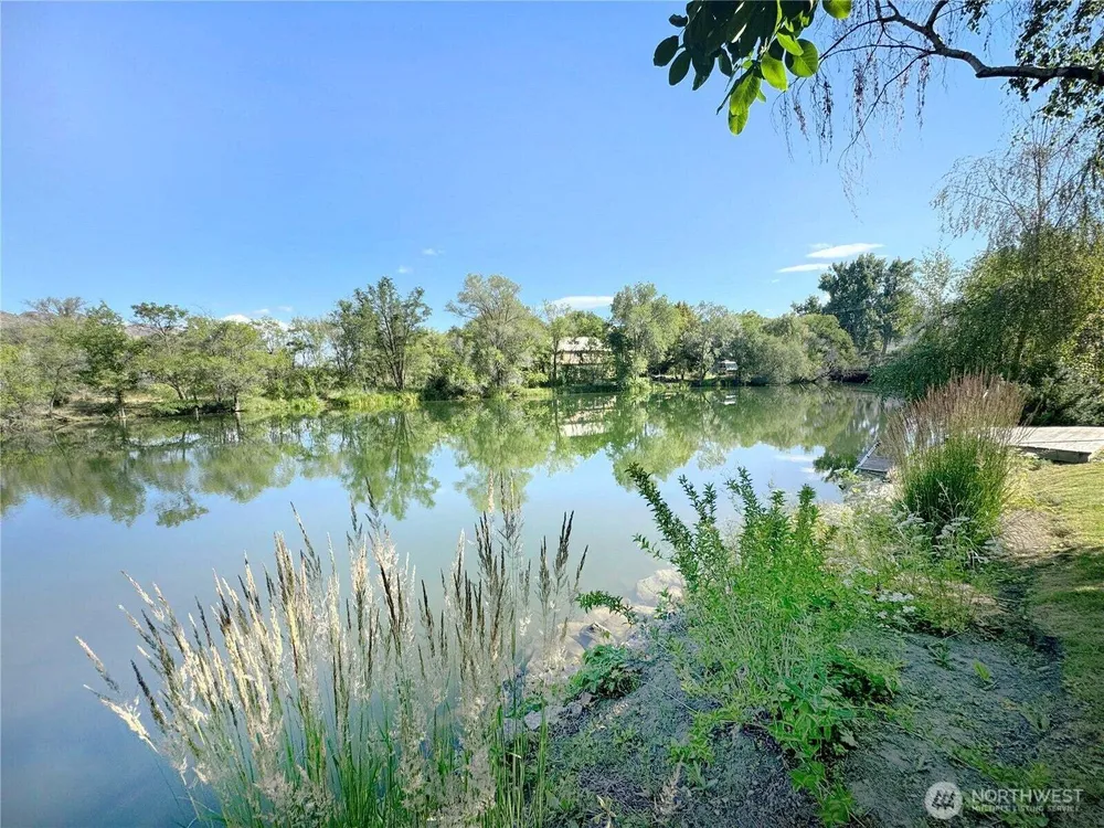 1616 Cherry St, Oroville, WA 98844