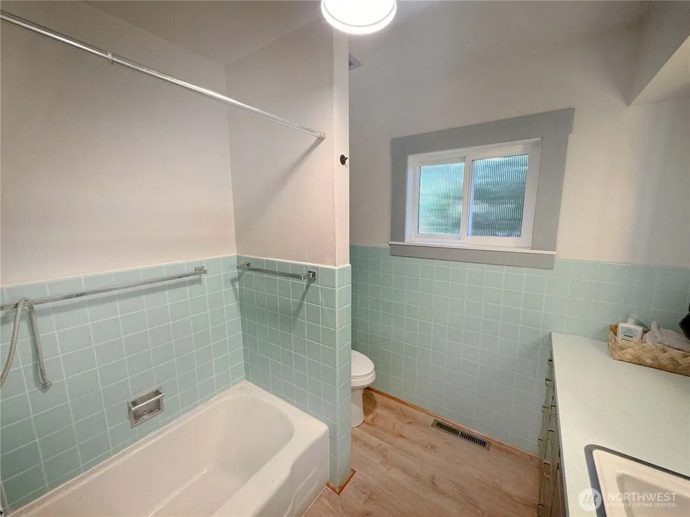 1616 Cherry St, Oroville, WA 98844