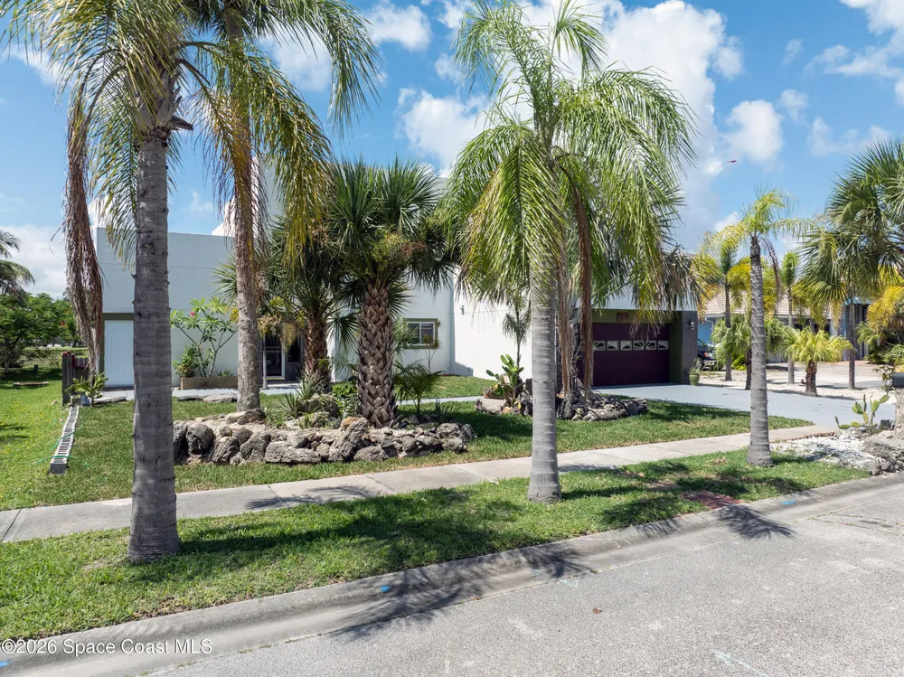 807 W Central Blvd, Cape Canaveral, FL 32920