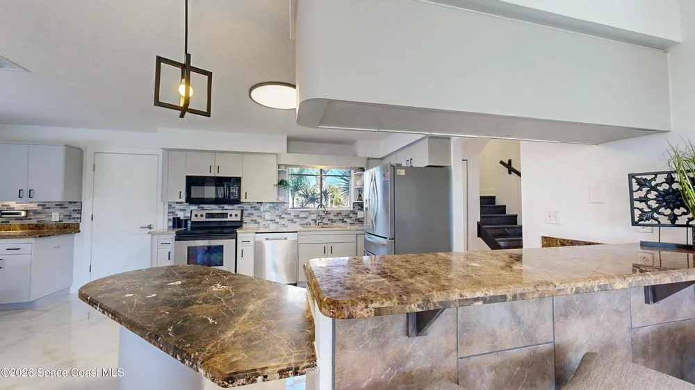 807 W Central Blvd, Cape Canaveral, FL 32920