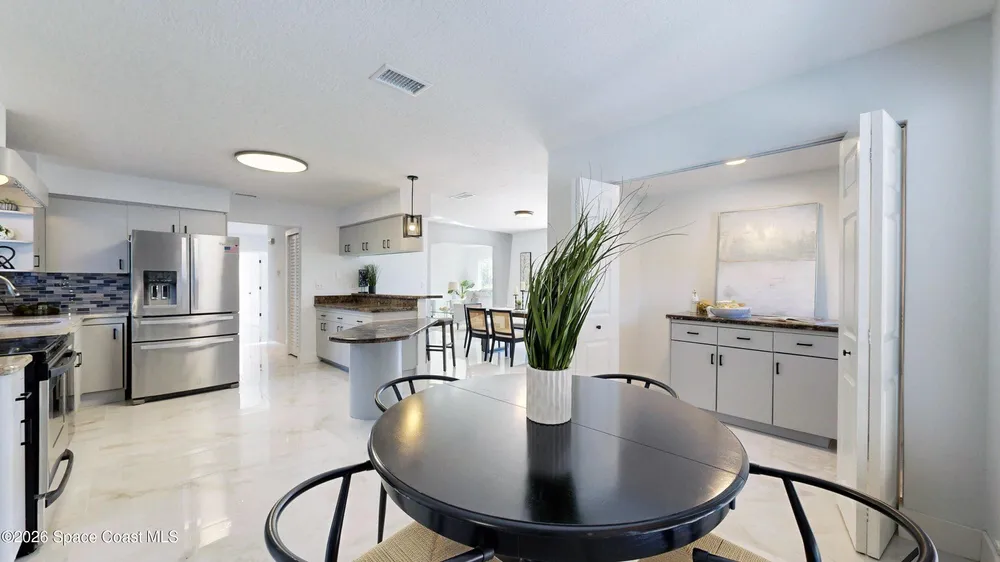 807 W Central Blvd, Cape Canaveral, FL 32920