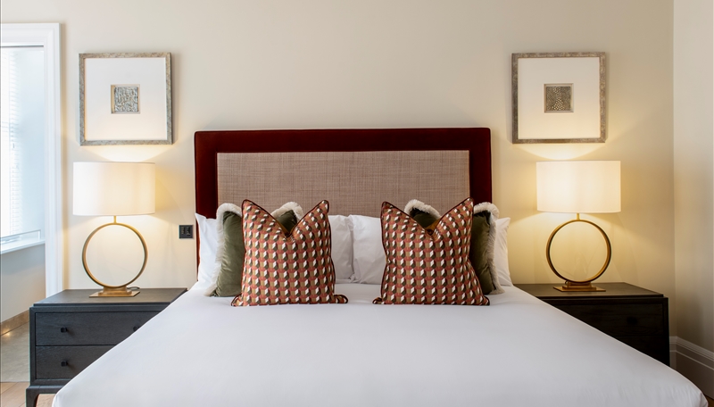 Three Bedroom Three Bathroom Apartment To Let  Duke Street Mayfair W1 Image 1