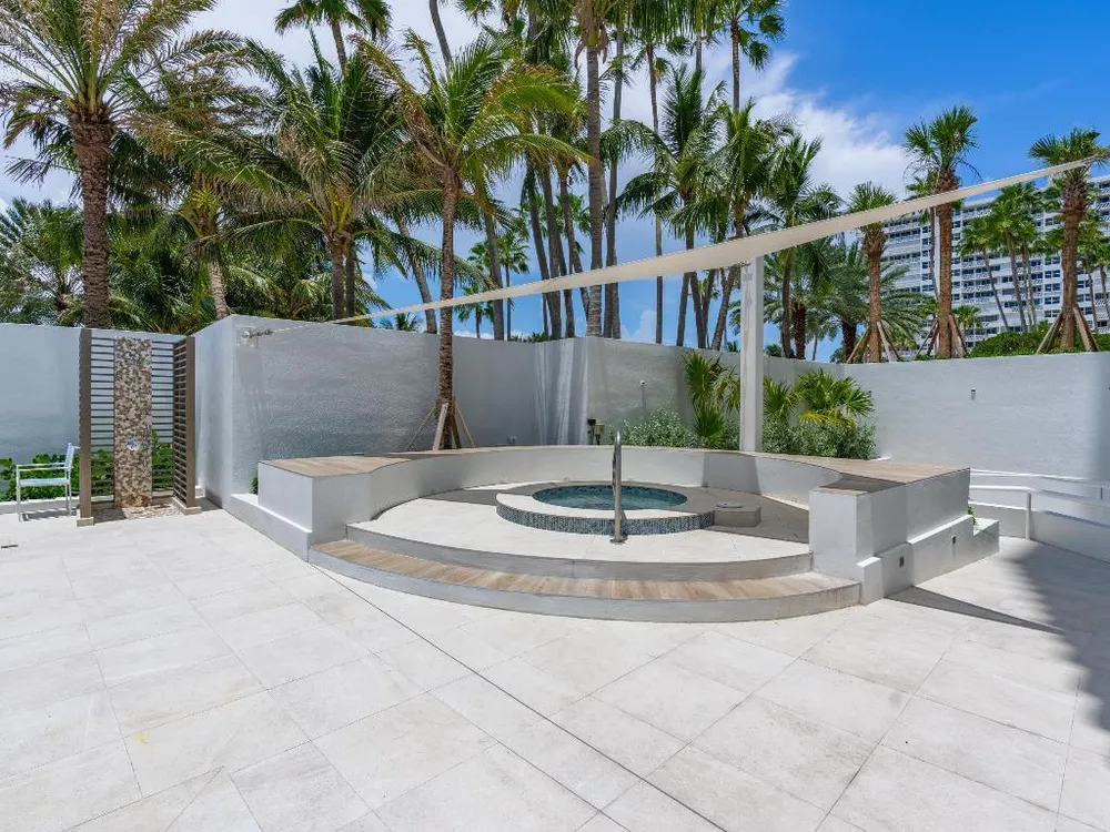 1400 S Ocean Blvd, Boca Raton, FL 33432