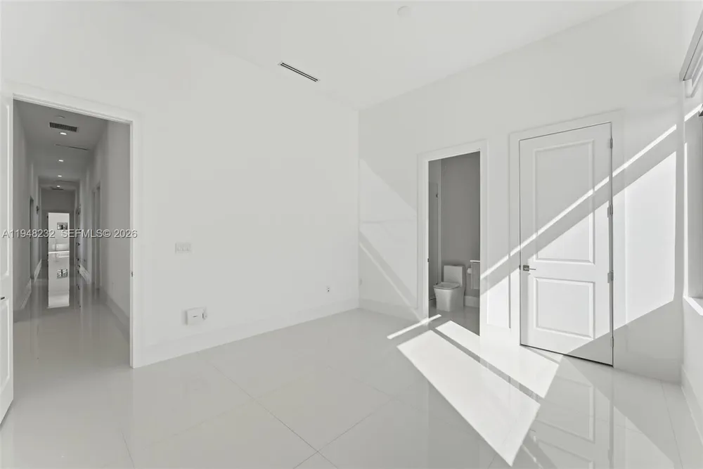 10005 SW 66th St, Miami, FL 33173