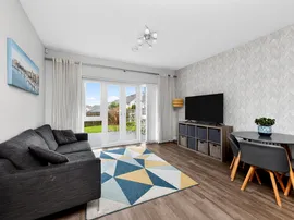 Luggie Avenue, Kirkintilloch, Glasgow thumb 2