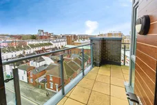 College Street, SOUTHAMPTON
