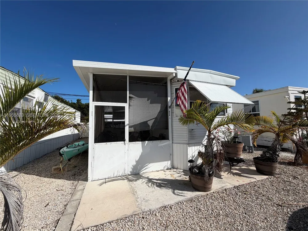 1361 Overseas Hwy, Marathon, FL 33050