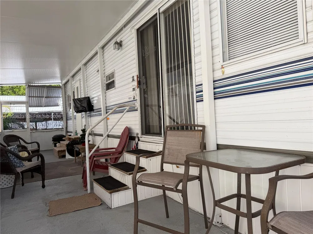 1361 Overseas Hwy, Marathon, FL 33050