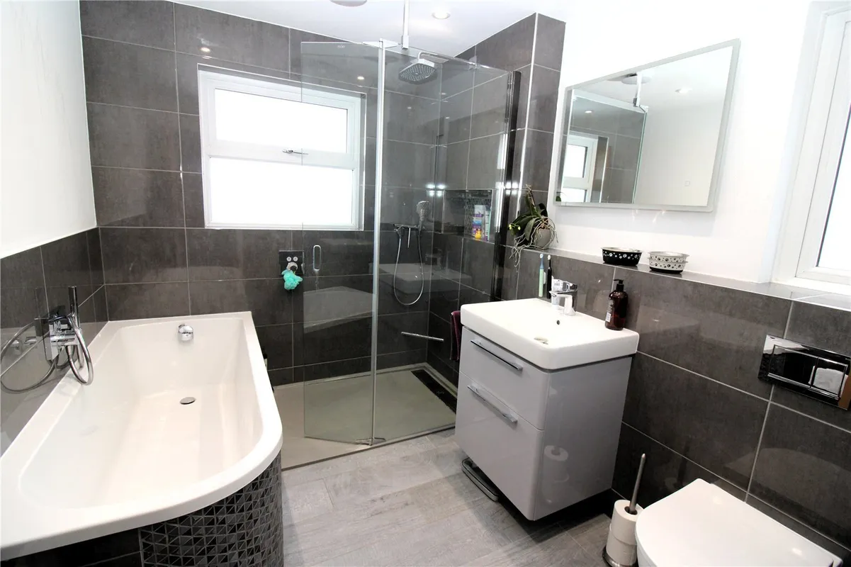 Romsey Avenue, Fareham, Hampshire, PO16