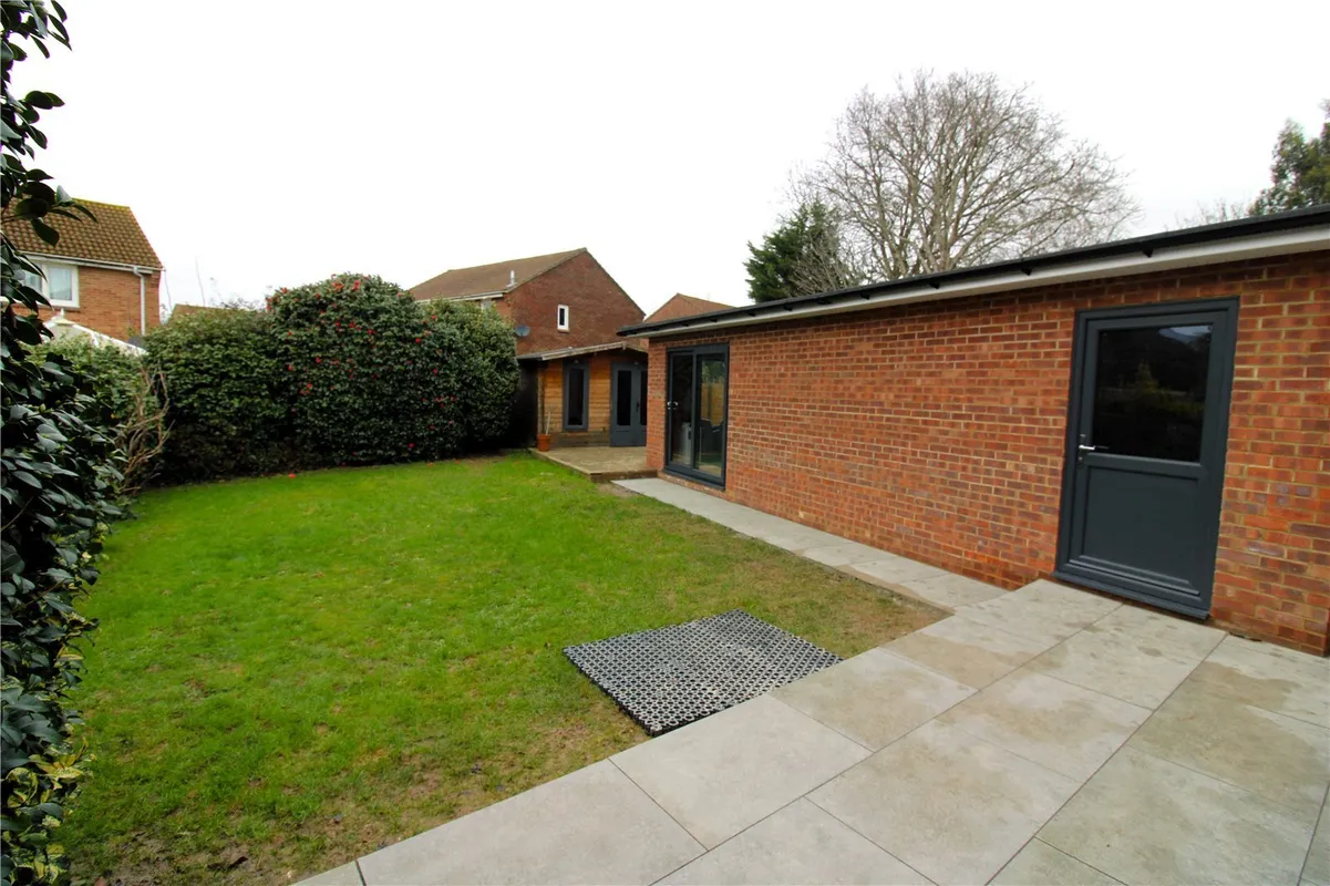 Romsey Avenue, Fareham, Hampshire, PO16
