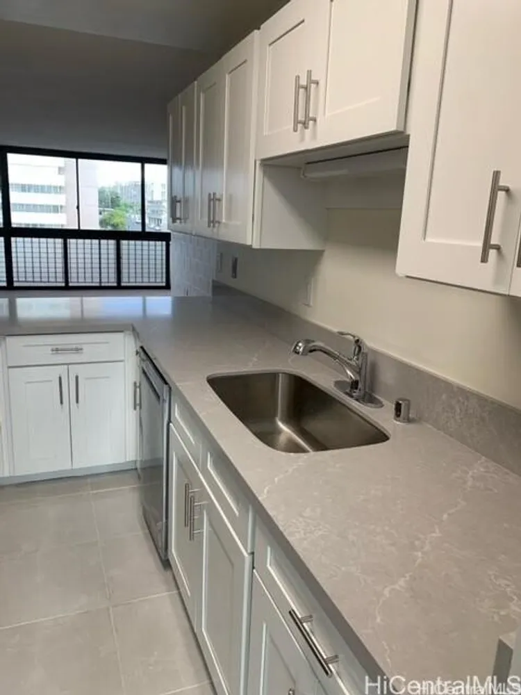 1420 Victoria St, Honolulu, HI 96822