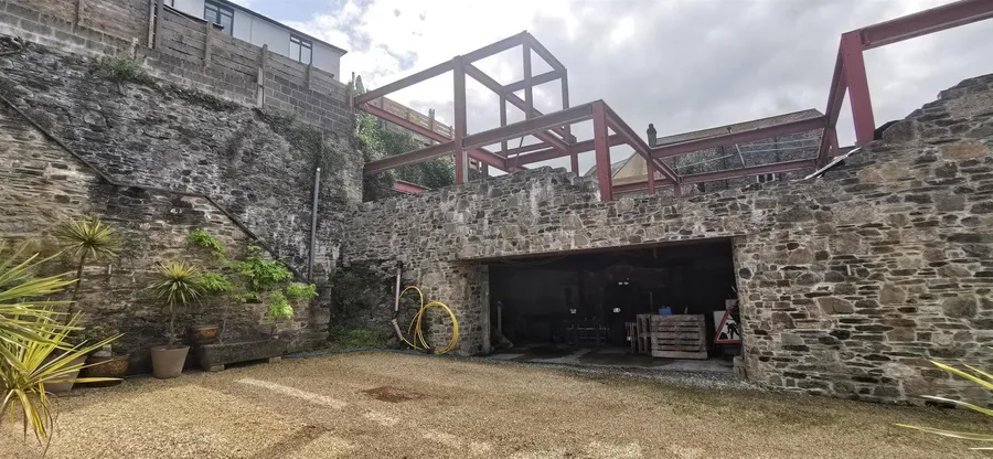 Property Image 8