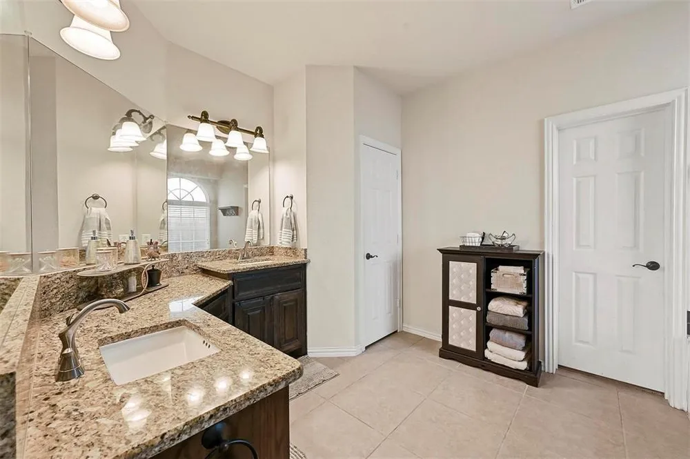 13811 Sorano Dr, Frisco, TX 75035