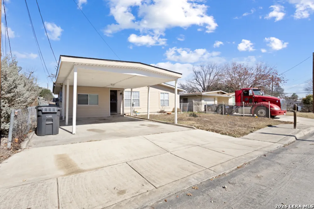615 Overhill Dr, San Antonio, TX 78228
