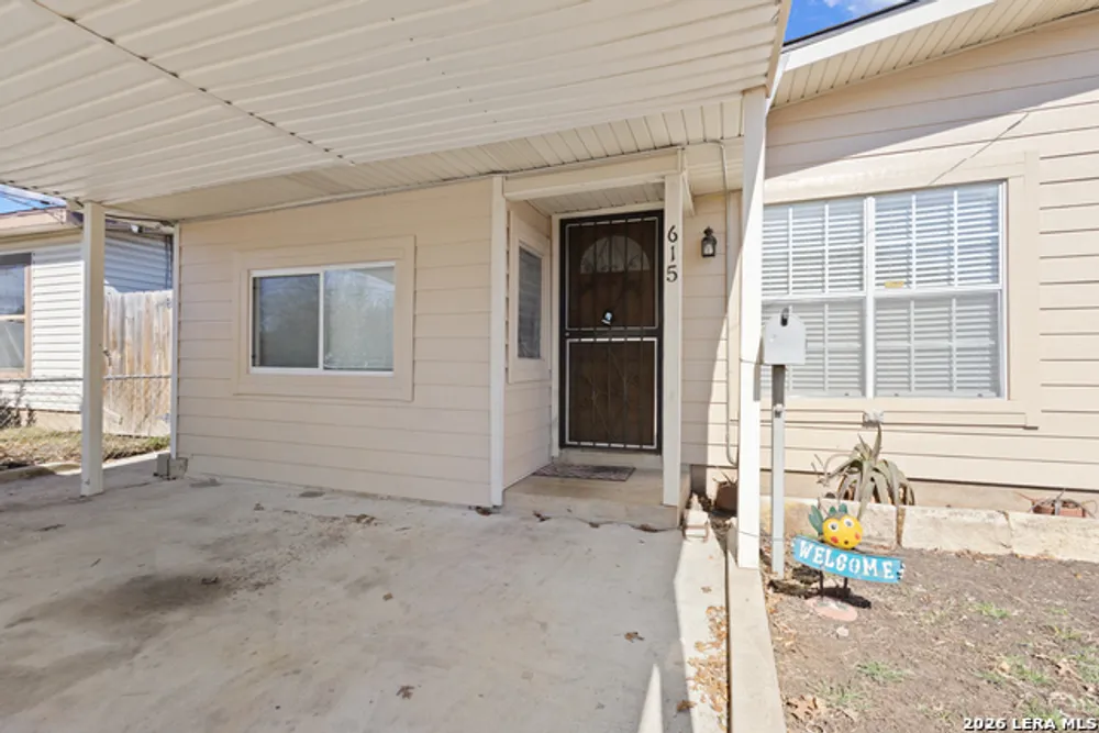 615 Overhill Dr, San Antonio, TX 78228