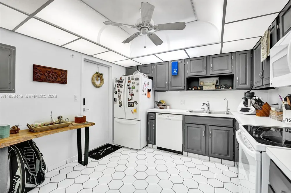 1370 S Ocean Blvd, Pompano Beach, FL 33062