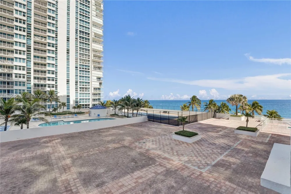 1370 S Ocean Blvd, Pompano Beach, FL 33062
