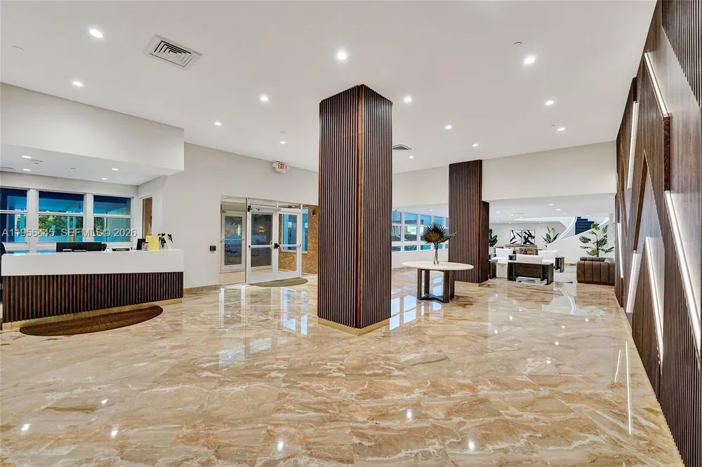 1370 S Ocean Blvd, Pompano Beach, FL 33062