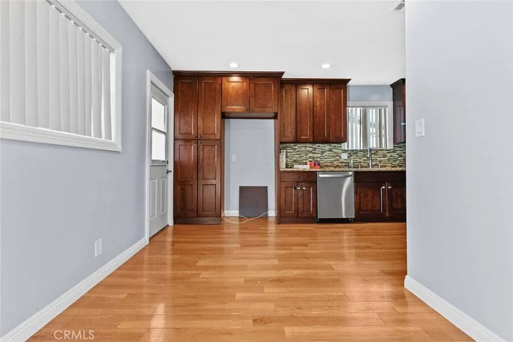 8436 Amboy Ave, Sun Valley, CA 91352