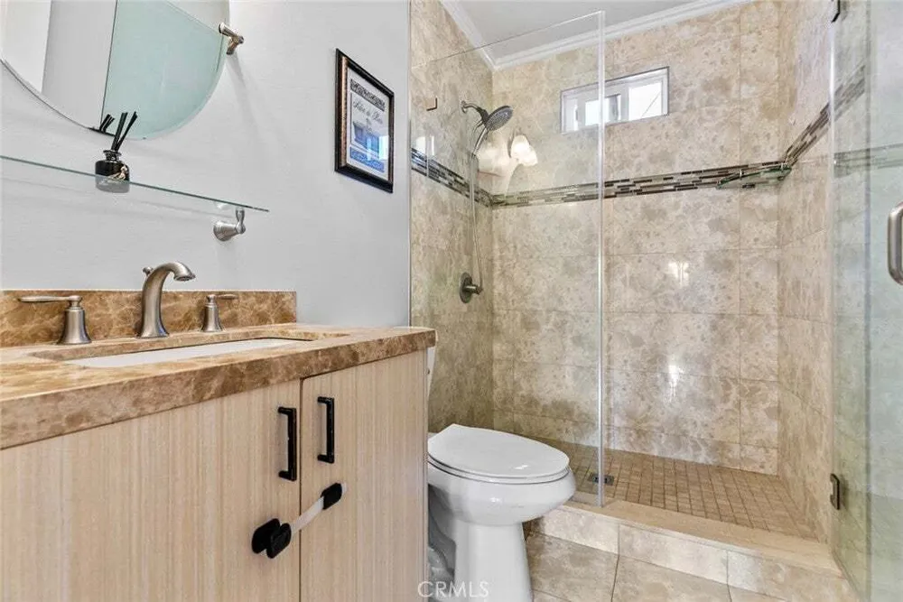 8436 Amboy Ave, Sun Valley, CA 91352