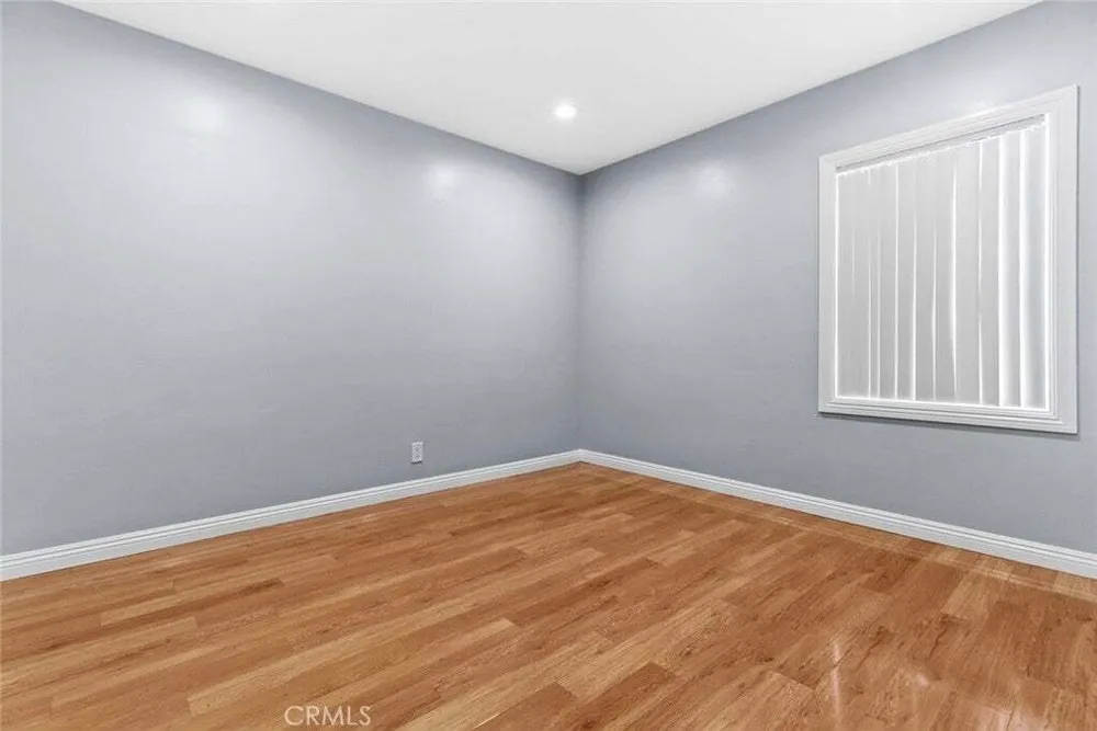 8436 Amboy Ave, Sun Valley, CA 91352