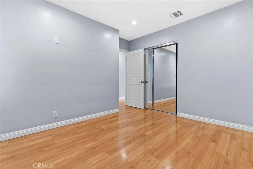 8436 Amboy Ave, Sun Valley, CA 91352