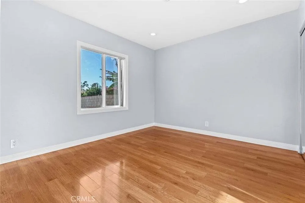 8436 Amboy Ave, Sun Valley, CA 91352
