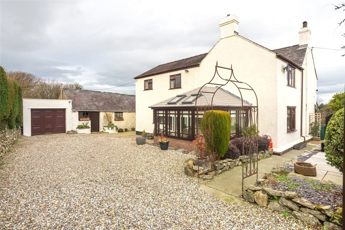 Llanddaniel, Gaerwen, Isle of Anglesey, LL60