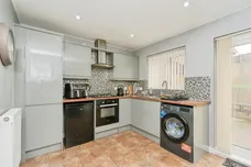 Checkstone Avenue, CASTLEFORD